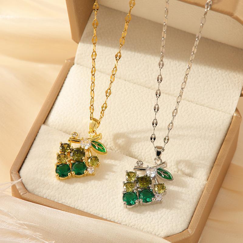 Fashion Design Emerald Grape Necklace For Women BAMBY