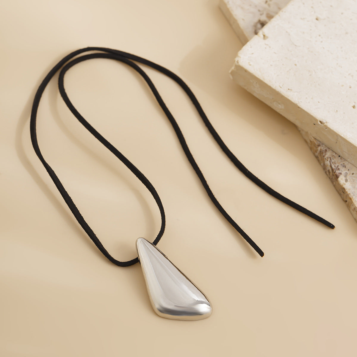 Irregular Alloy Pendant Necklace Fashion Simple Triangle BAMBY